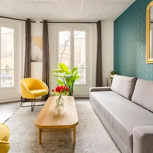https://cosy-3-bedrooms-apartment-le-marais.fr-paris.fr
